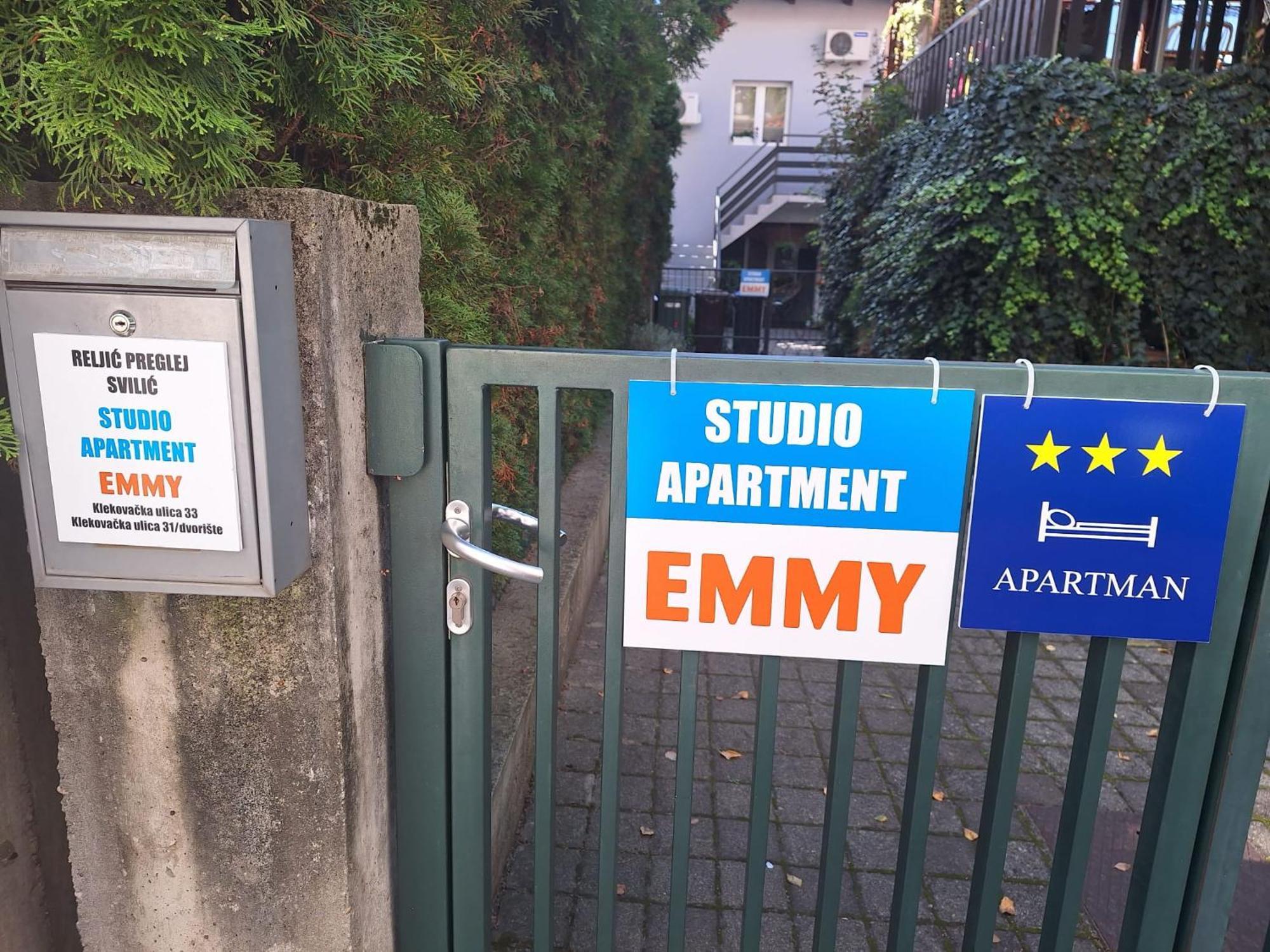 New Studio Apartment Emmy With Free Street Parking Zagreb Dış mekan fotoğraf